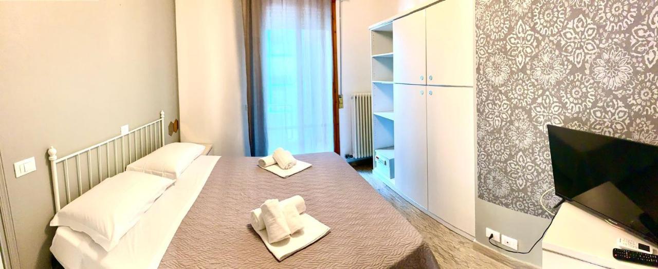 Battigia Rimini - Appartamenti Vacanze Buitenkant foto