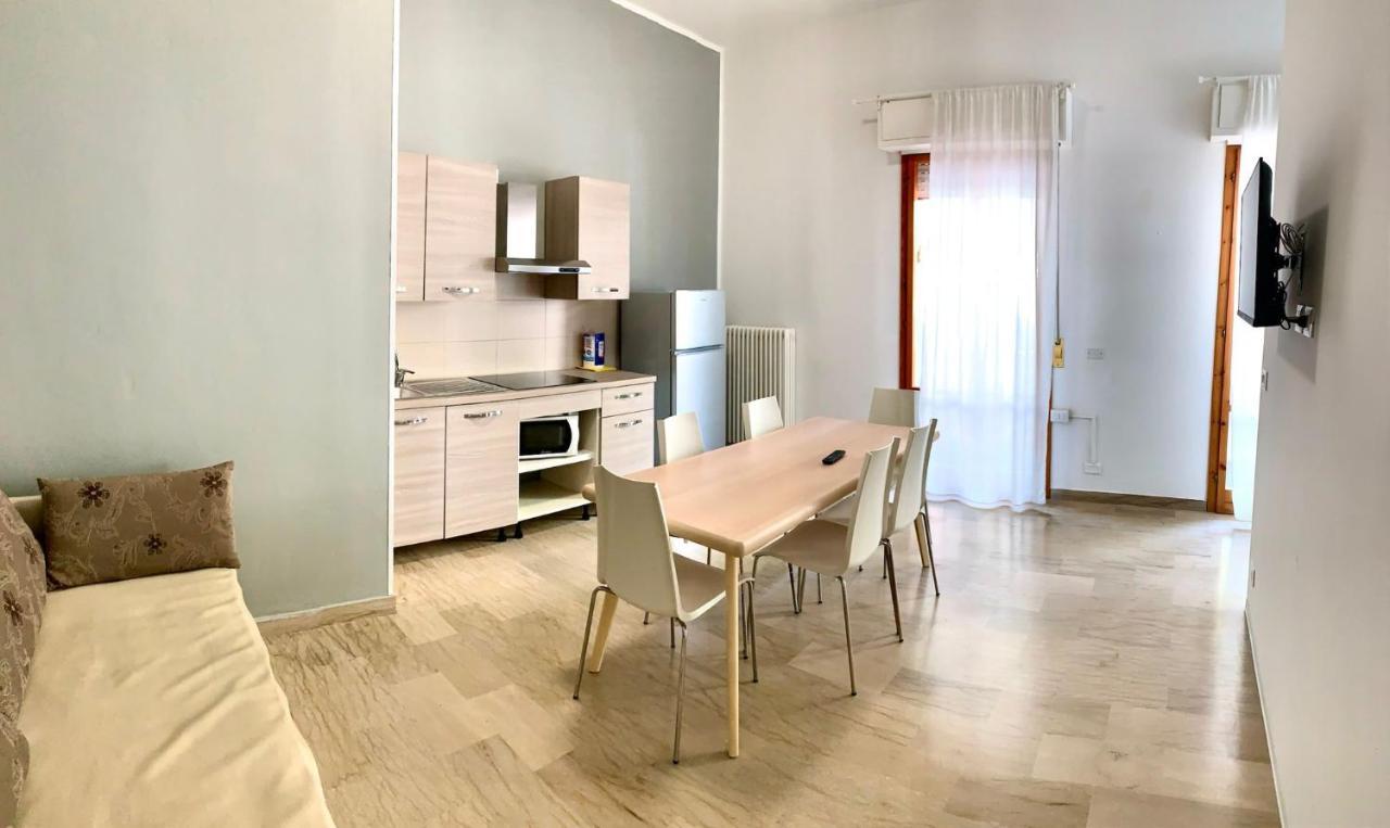 Battigia Rimini - Appartamenti Vacanze Buitenkant foto